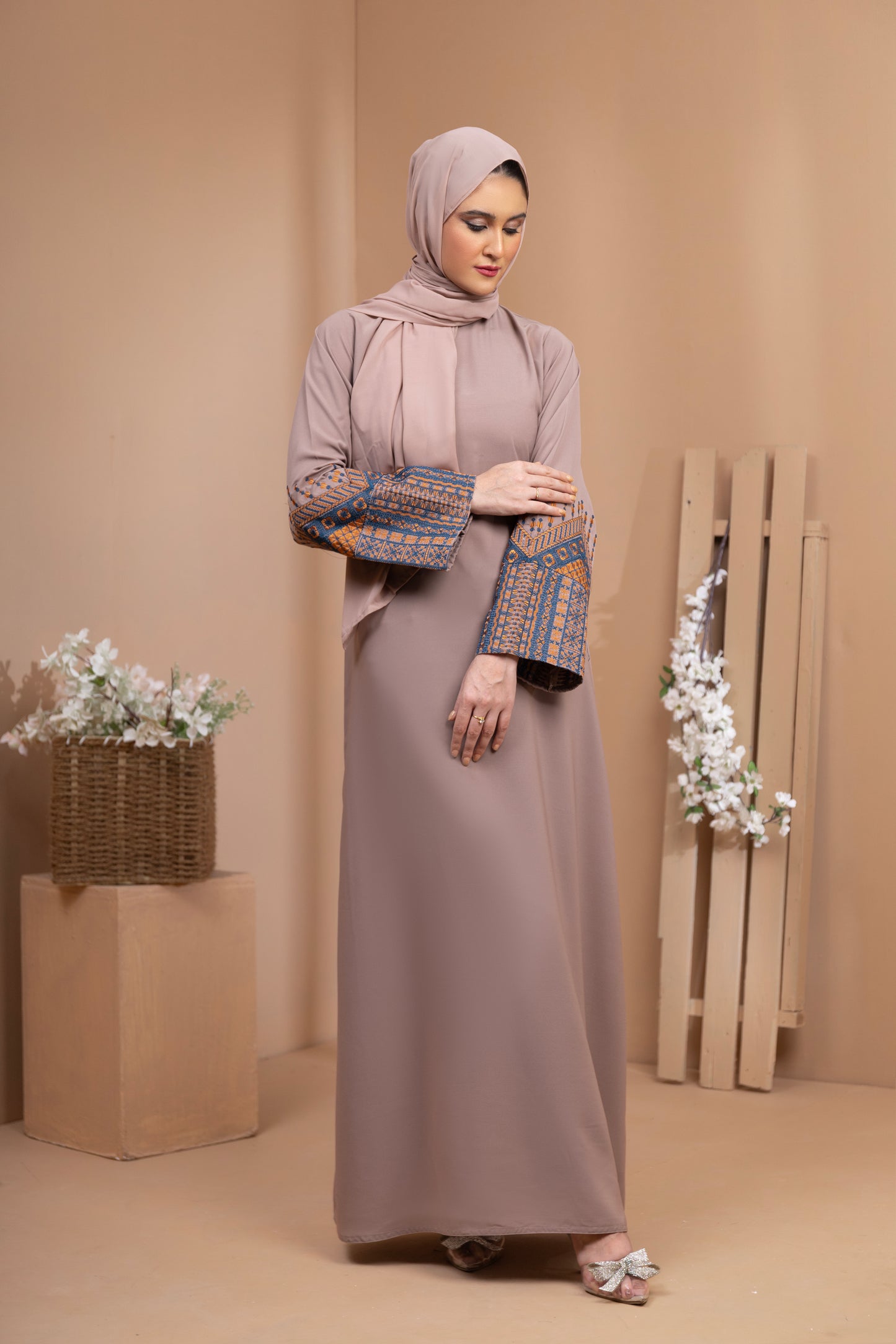 Poppy abaya