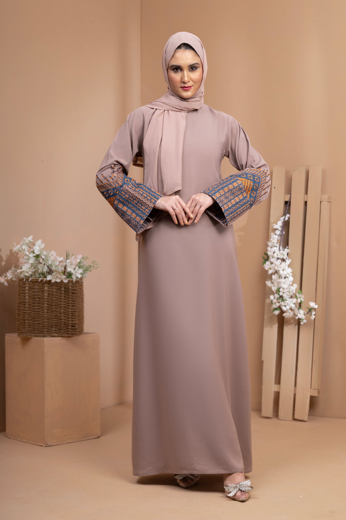 Poppy abaya