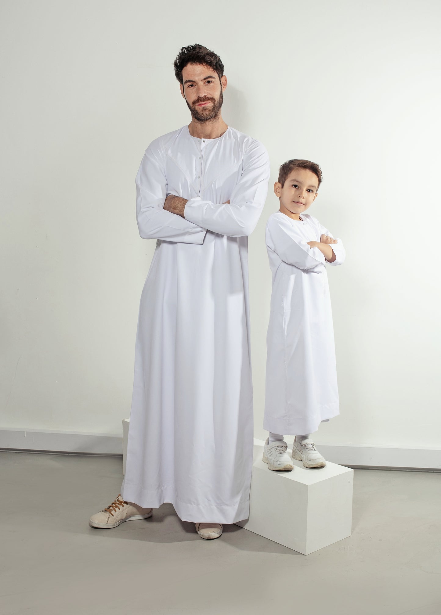 Emirati Thobe