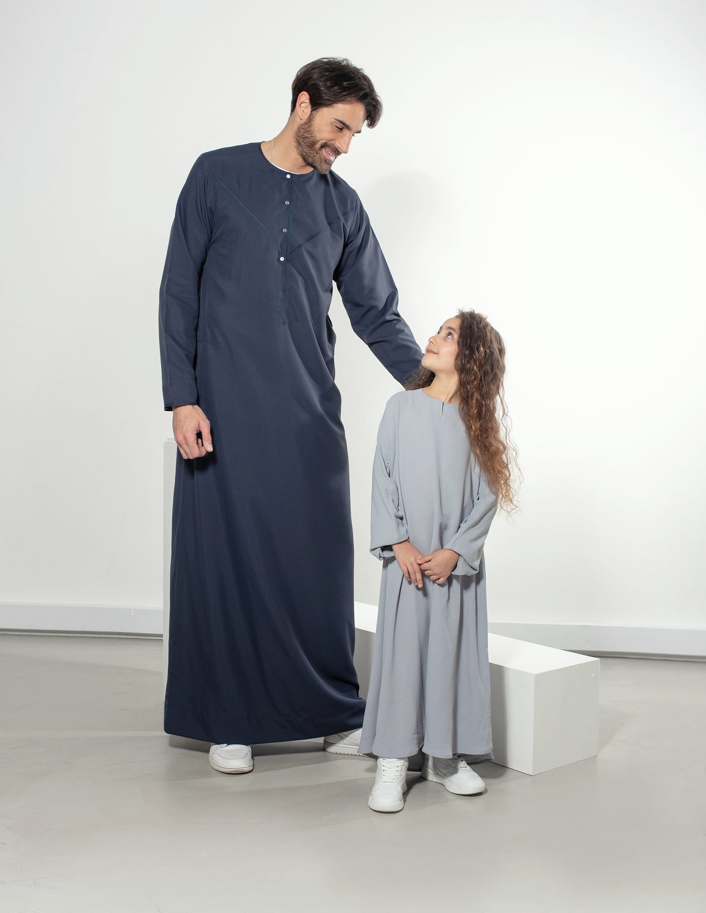 Emirati Thobe
