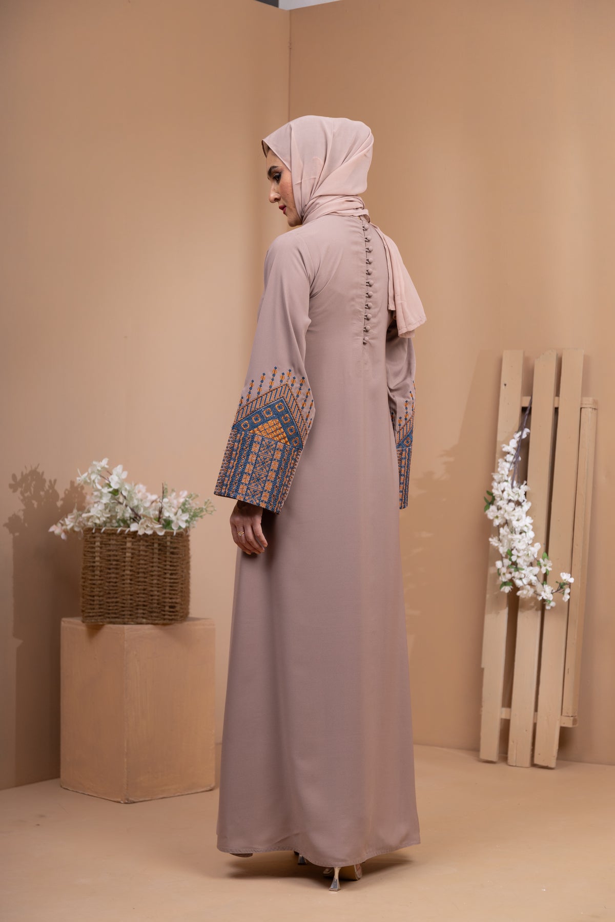 Poppy abaya